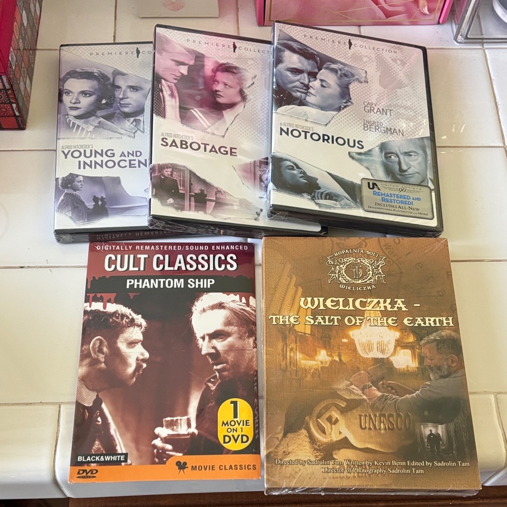 Classic Movie DVD Collection - Black & Brown DVD Cases